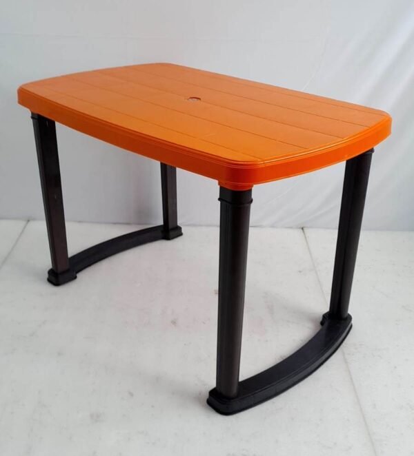 Plastic Restaurant Dining Table