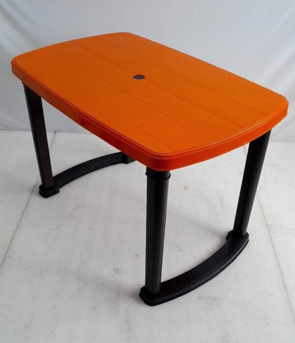 Plastic Restaurant Dining Table