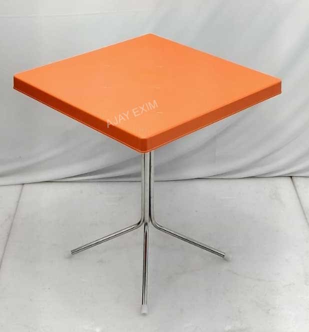 Square Shape Steel Leg Dining Table
